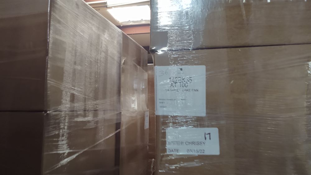 Surplus Foil Bakeware (Full Warehouse inventory)