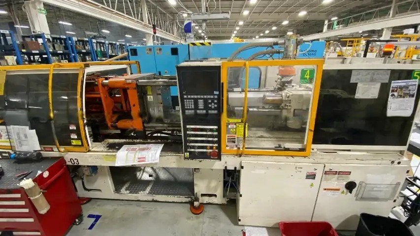 100 Ton Engel 1996 Hydraulic Injection Molding Machine Model ES330/100