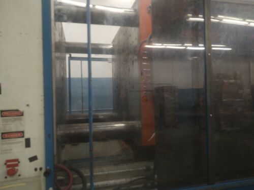 750 Ton Engel 1999 Hydraulic Injection Molding Machine Model 4550/750AH