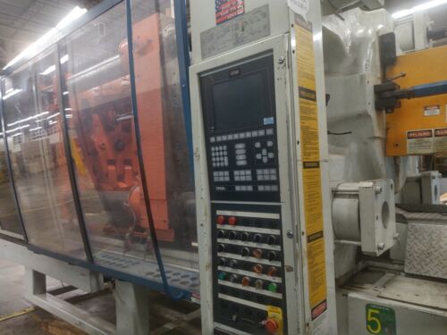 750 Ton Engel 1999 Hydraulic Injection Molding Machine Model 4550/750AH