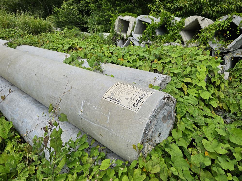 Spun Concrete Poles, Single Section 65 Ft & 50ft H6 Class - Valmont Inc