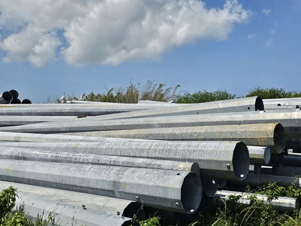 Galvanized Utility Pole (70ft 2 Section) - 1837 count - CHM Utility